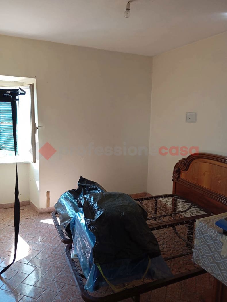 Trilocale da ristrutturare a Vallinfreda