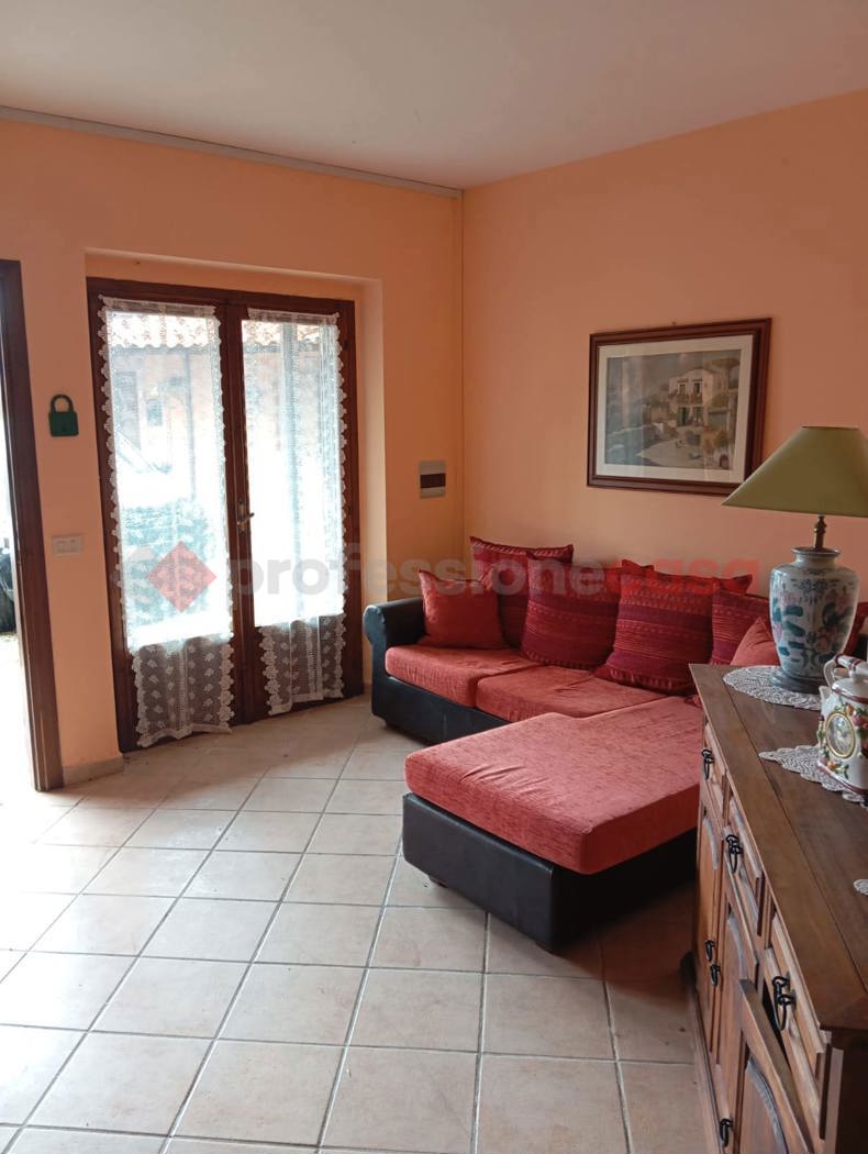 Trilocale in vendita a Rocca di Botte