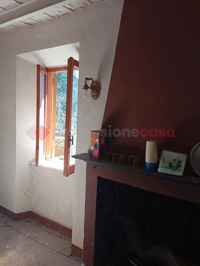 Appartamento da ristrutturare a Riofreddo