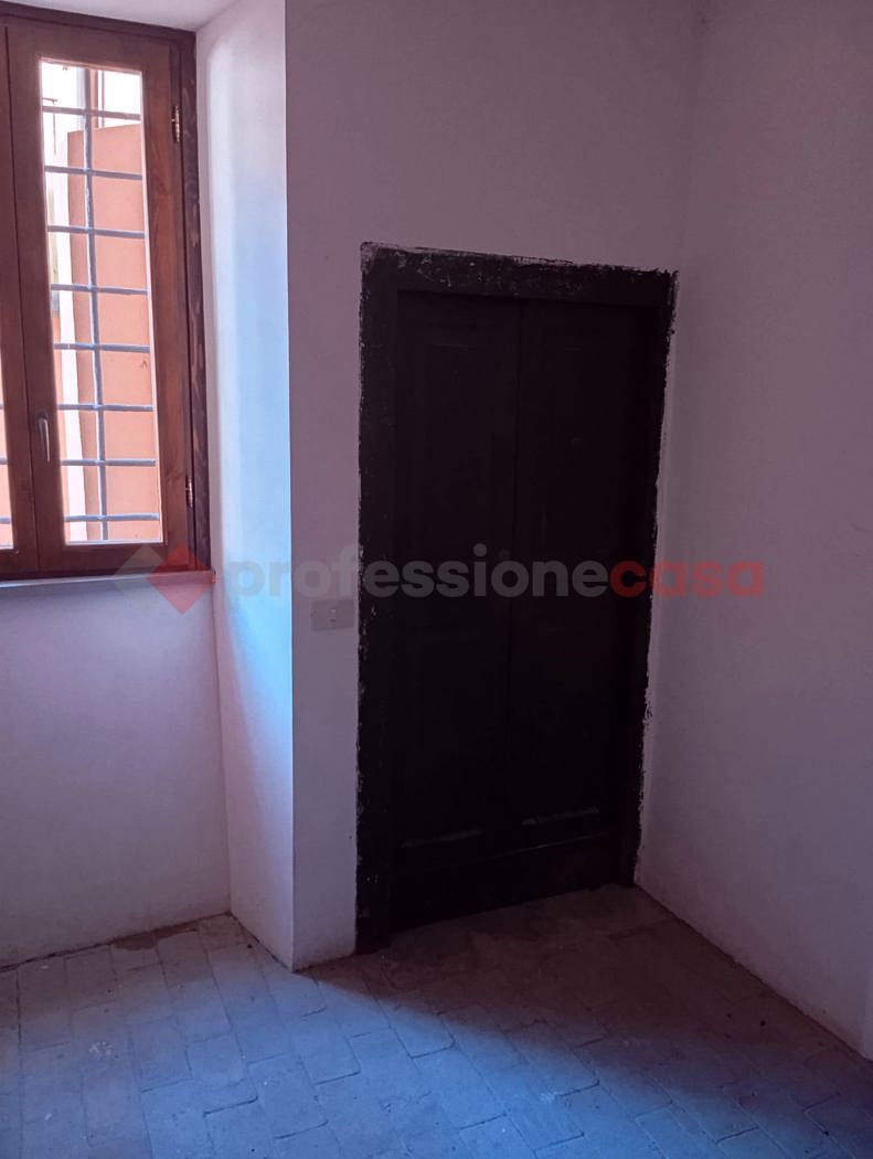 Appartamento da ristrutturare a Riofreddo