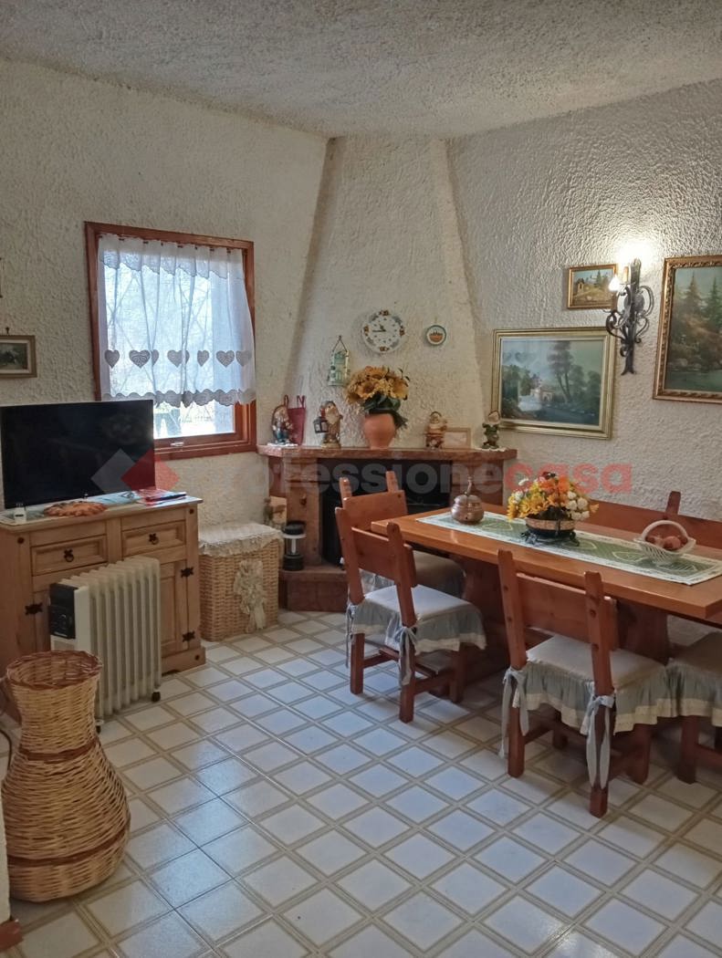 Bilocale in vendita a Rocca di Botte