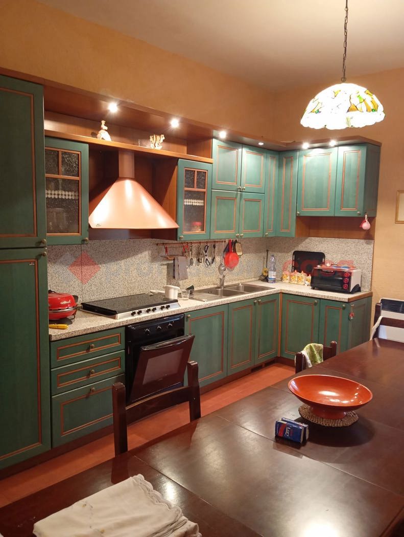 Quadrilocale in vendita a Cervara di Roma