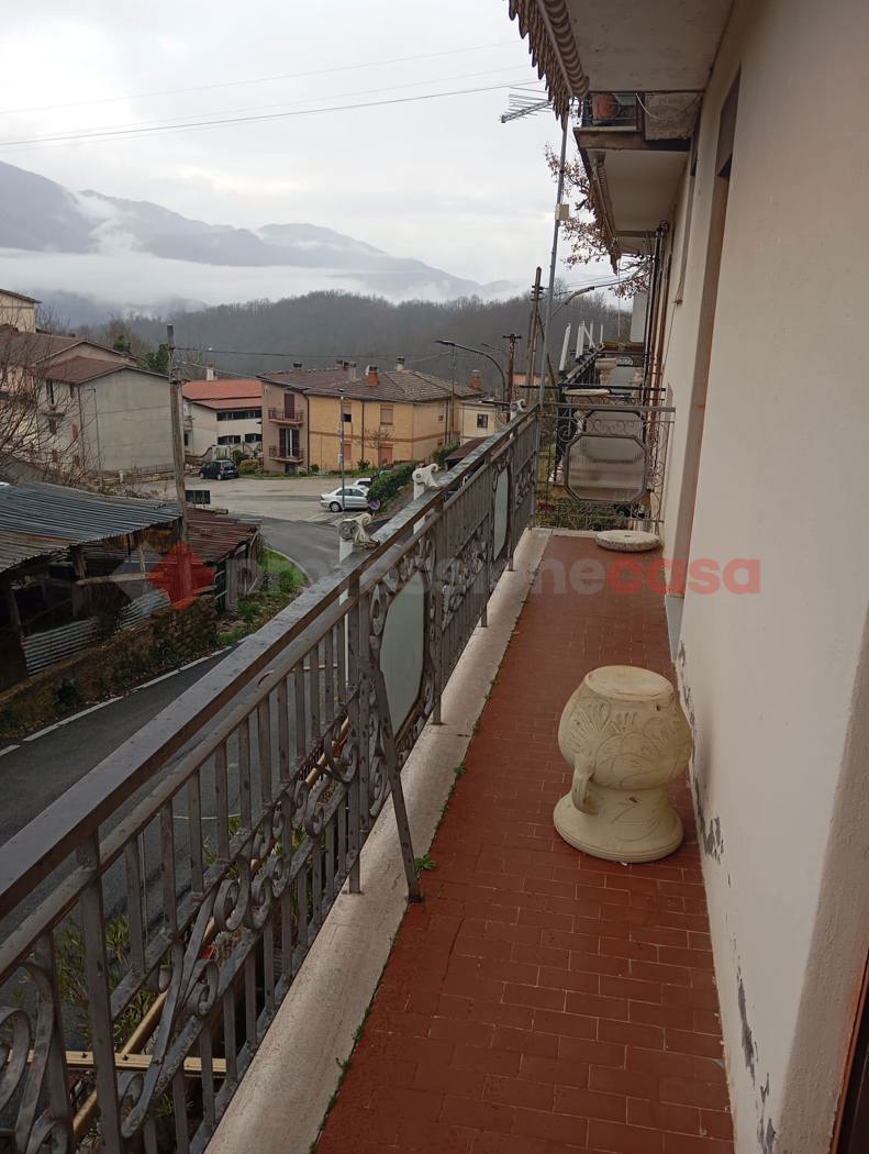 Quadrilocale in vendita a Cervara di Roma