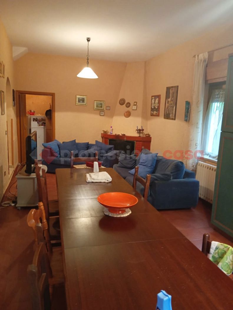 Quadrilocale in vendita a Cervara di Roma