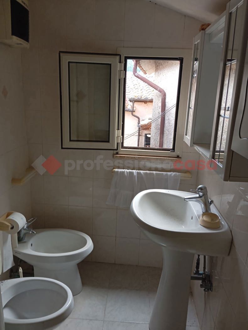 Casa indipendente in vendita a Vallinfreda