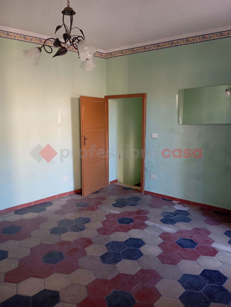 Casa indipendente da ristrutturare a Mandela