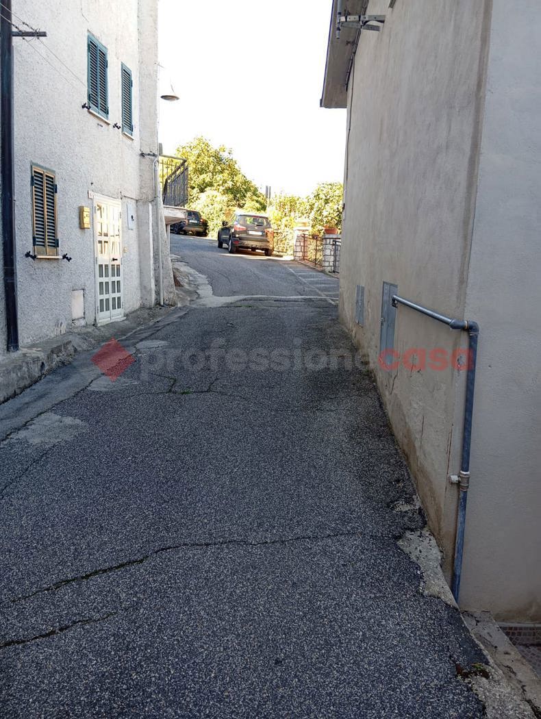 Casa indipendente in vendita a Vallinfreda