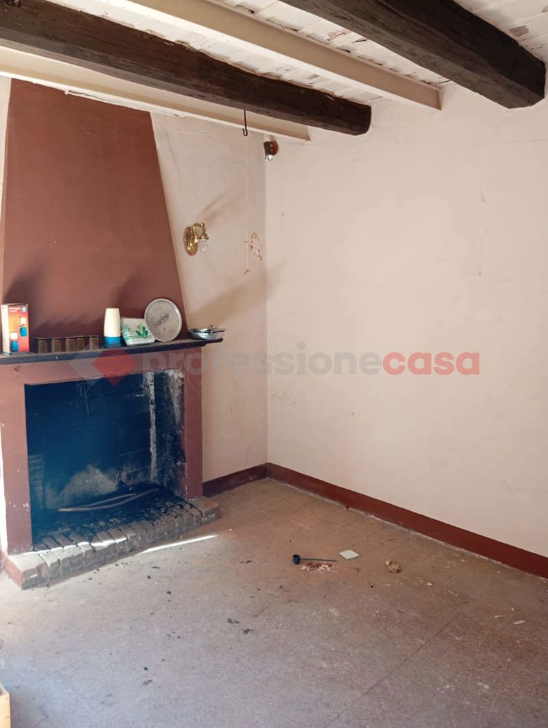 Appartamento da ristrutturare a Riofreddo