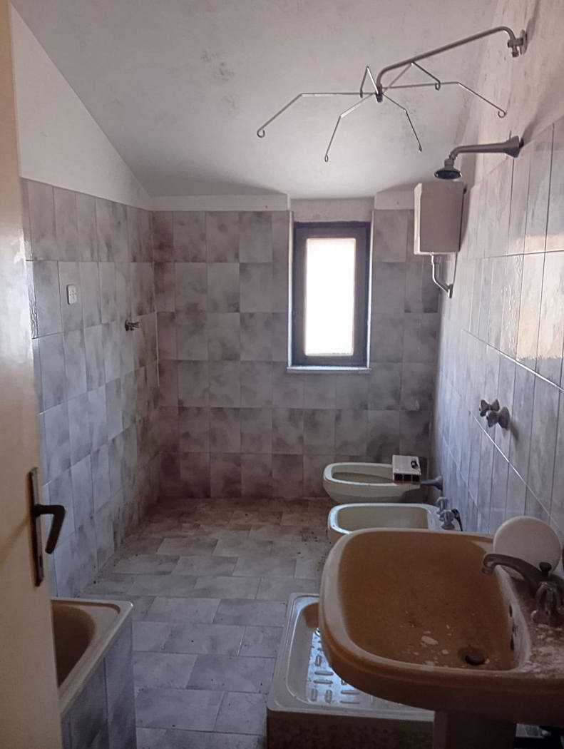 Appartamento da ristrutturare a Agosta