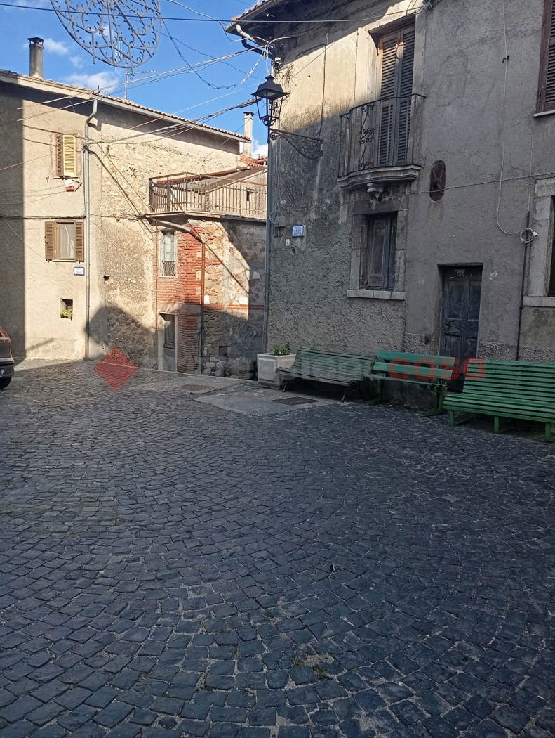 Casa indipendente in vendita a Carsoli