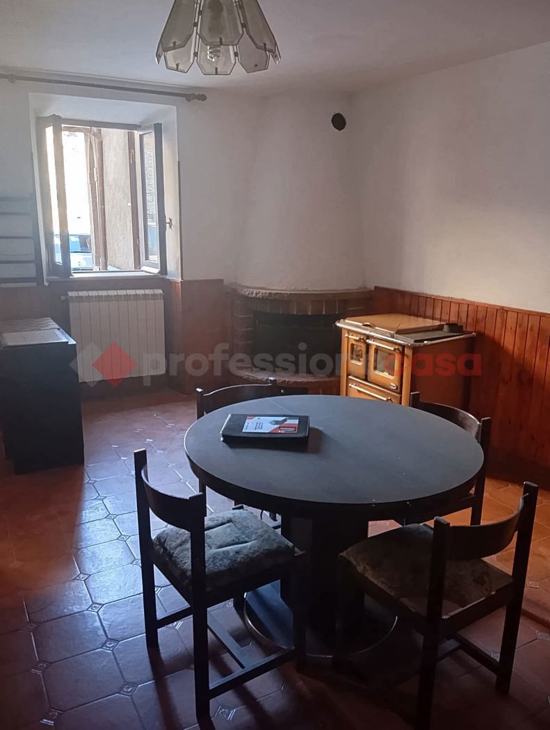 Casa indipendente in vendita a Carsoli