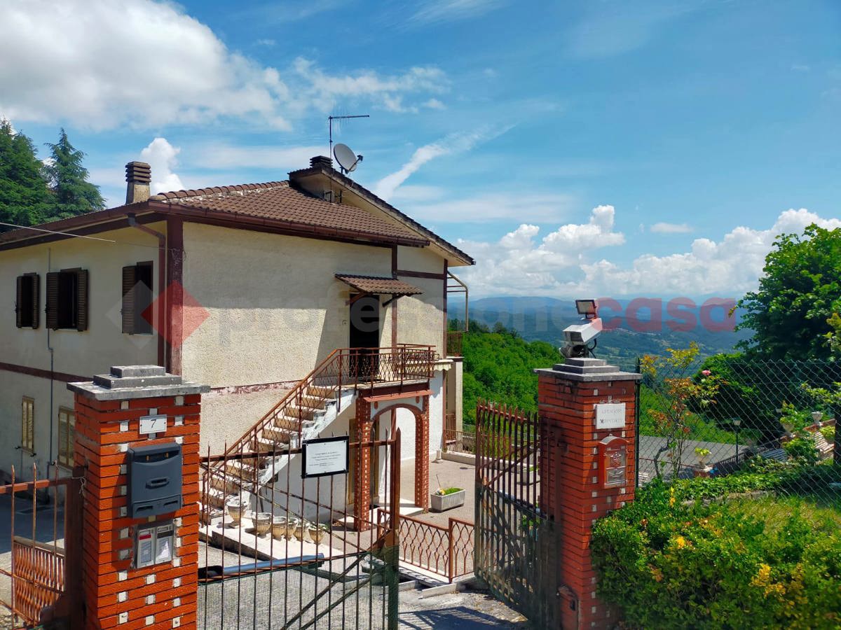 Quadrilocale in vendita a Vallinfreda
