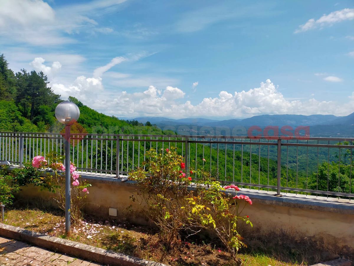 Quadrilocale in vendita a Vallinfreda