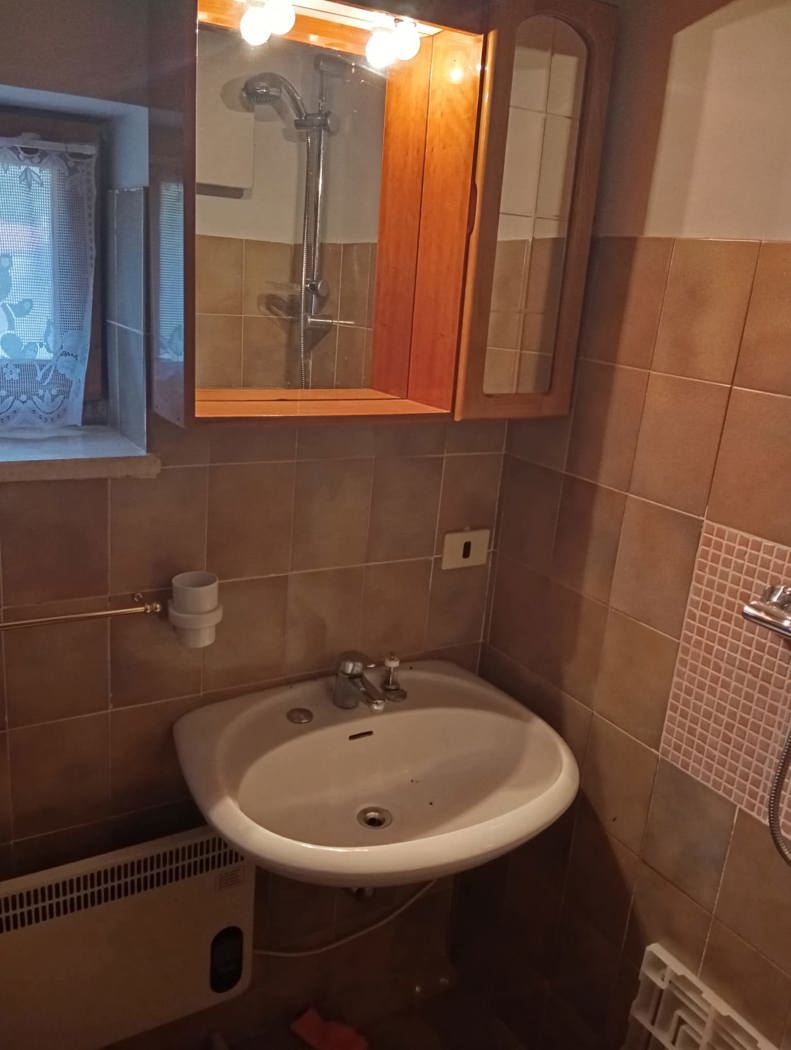 Casa indipendente in vendita a Camerata Nuova