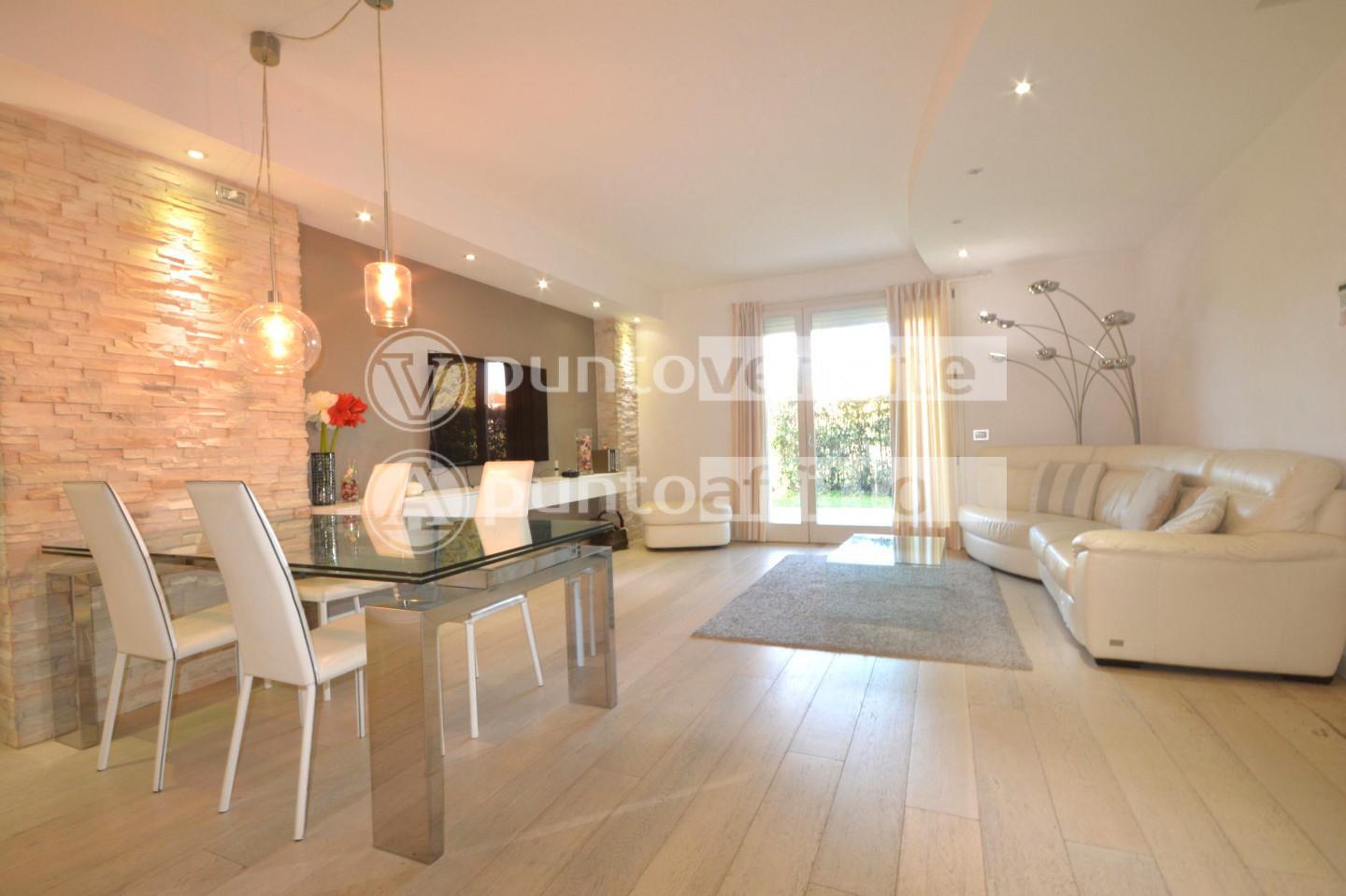 Appartamento con giardino, Lucca san marco