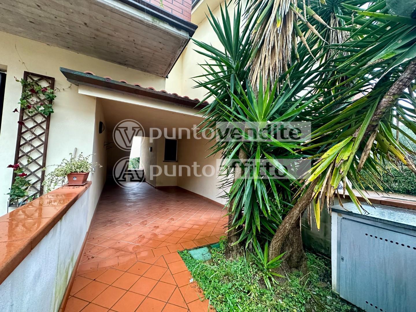 Trilocale con giardino, Lucca santissima annunziata