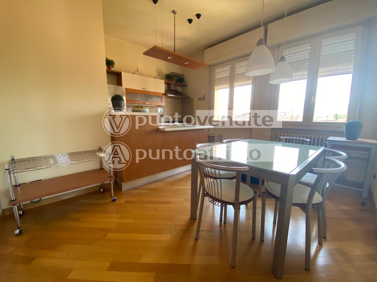 Trilocale arredato in affitto, Lucca san concordio contrada