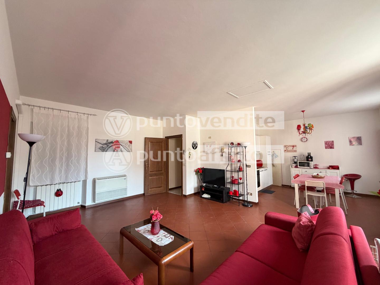 Appartamento arredato in affitto, Lucca borgo giannotti