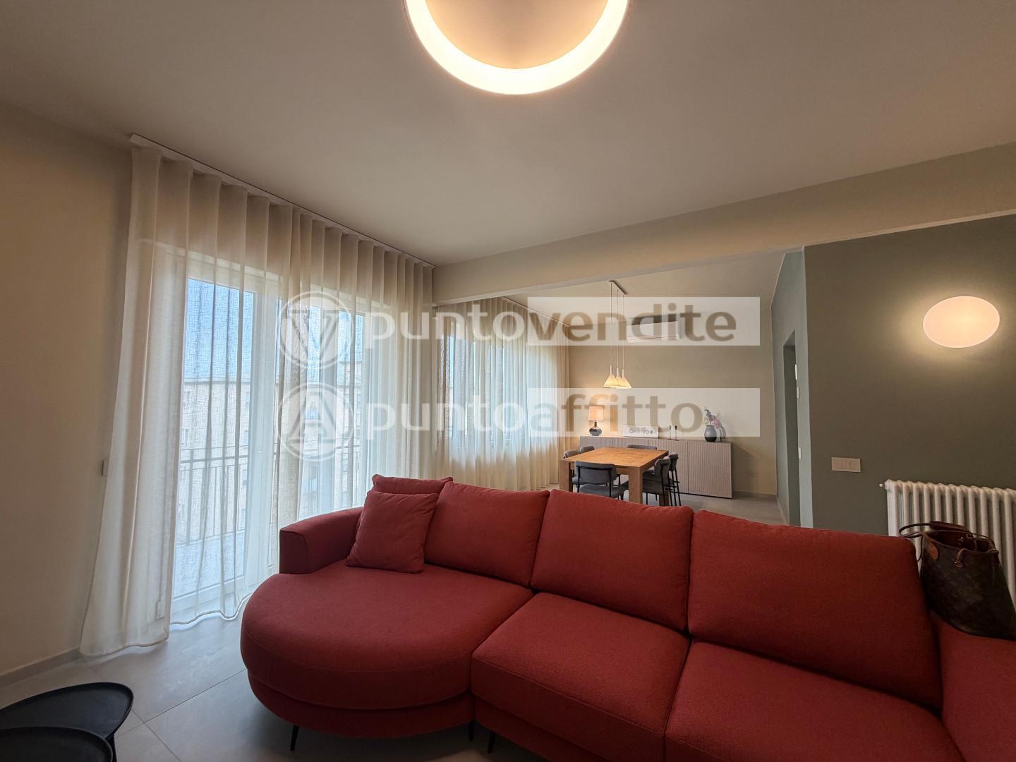 Appartamento arredato in affitto, Lucca arancio