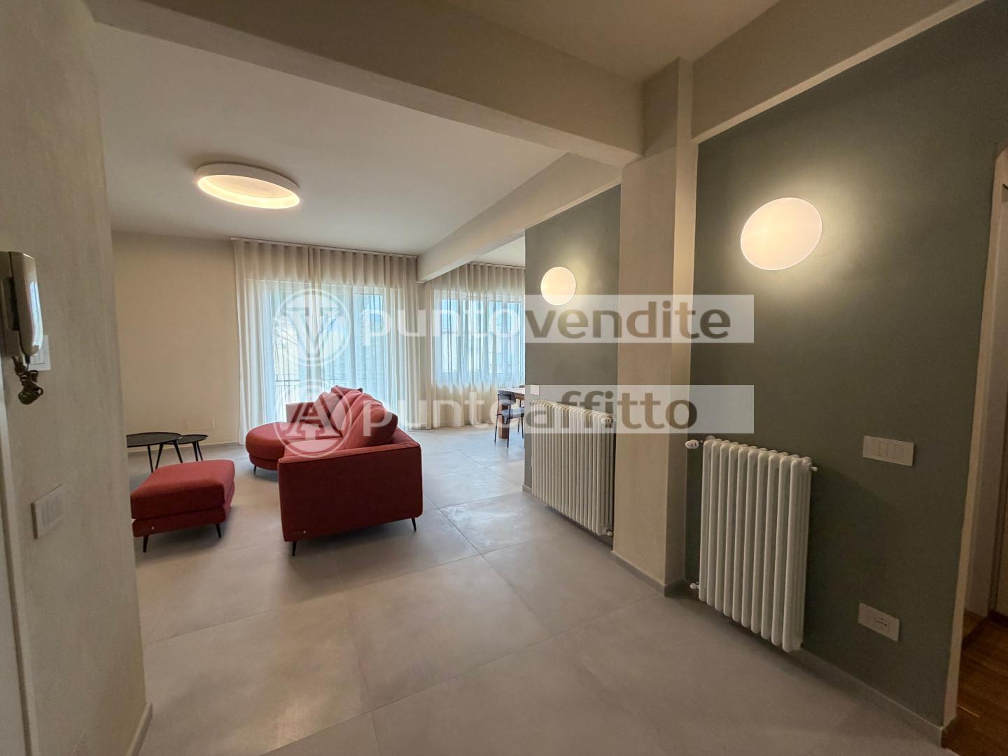 Appartamento arredato in affitto, Lucca arancio