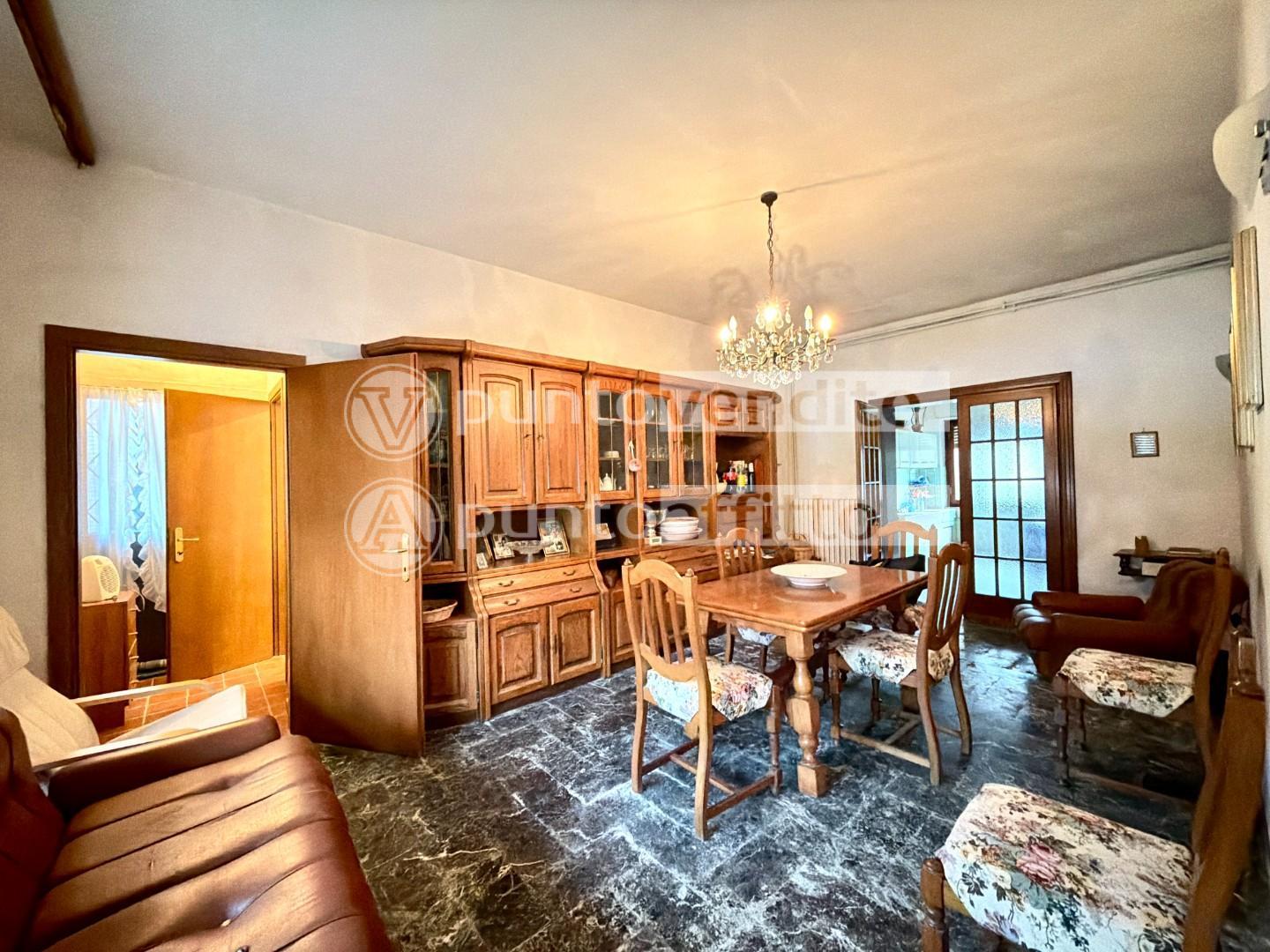 Casa indipendente con giardino, Capannori lammari