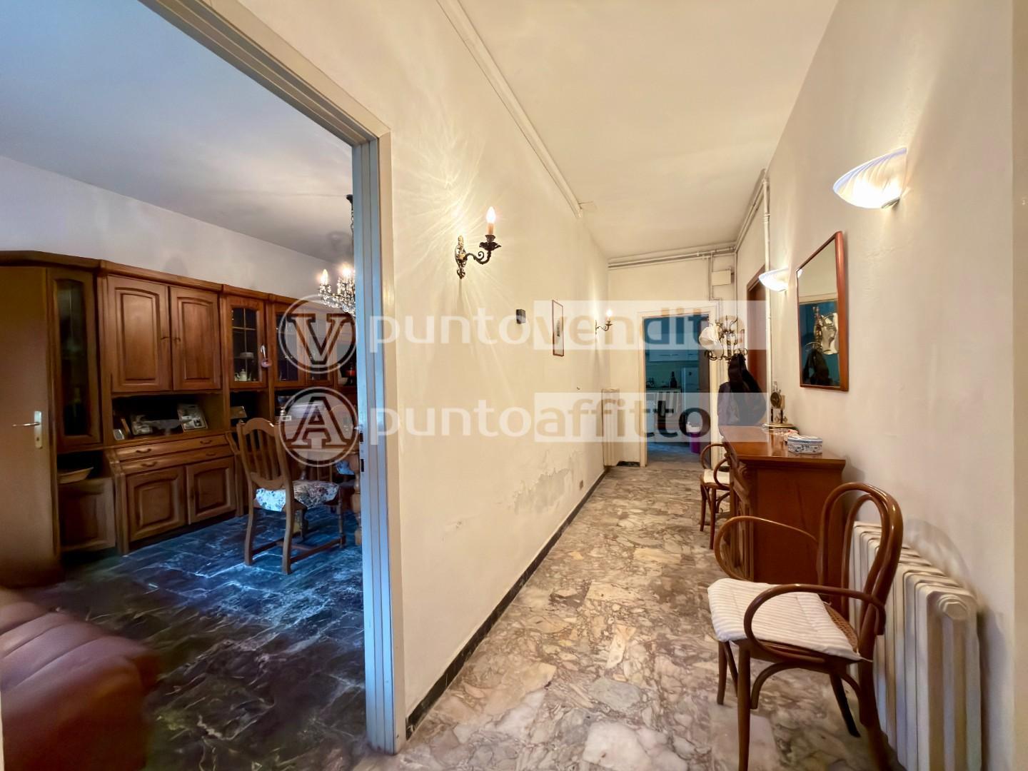 Casa indipendente con giardino, Capannori lammari