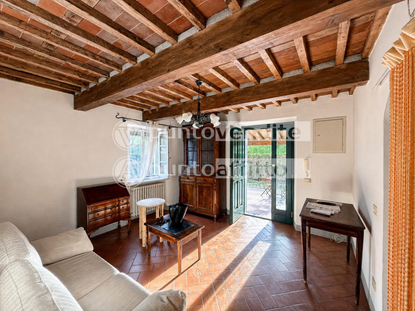 Quadrilocale arredato in affitto, Lucca morianese