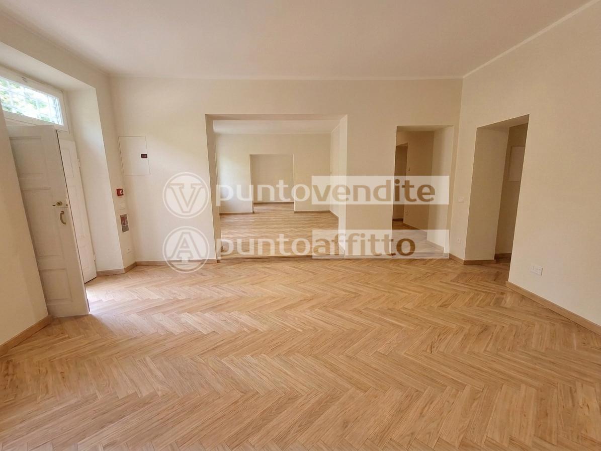 Appartamento ristrutturato, Lucca centro storico