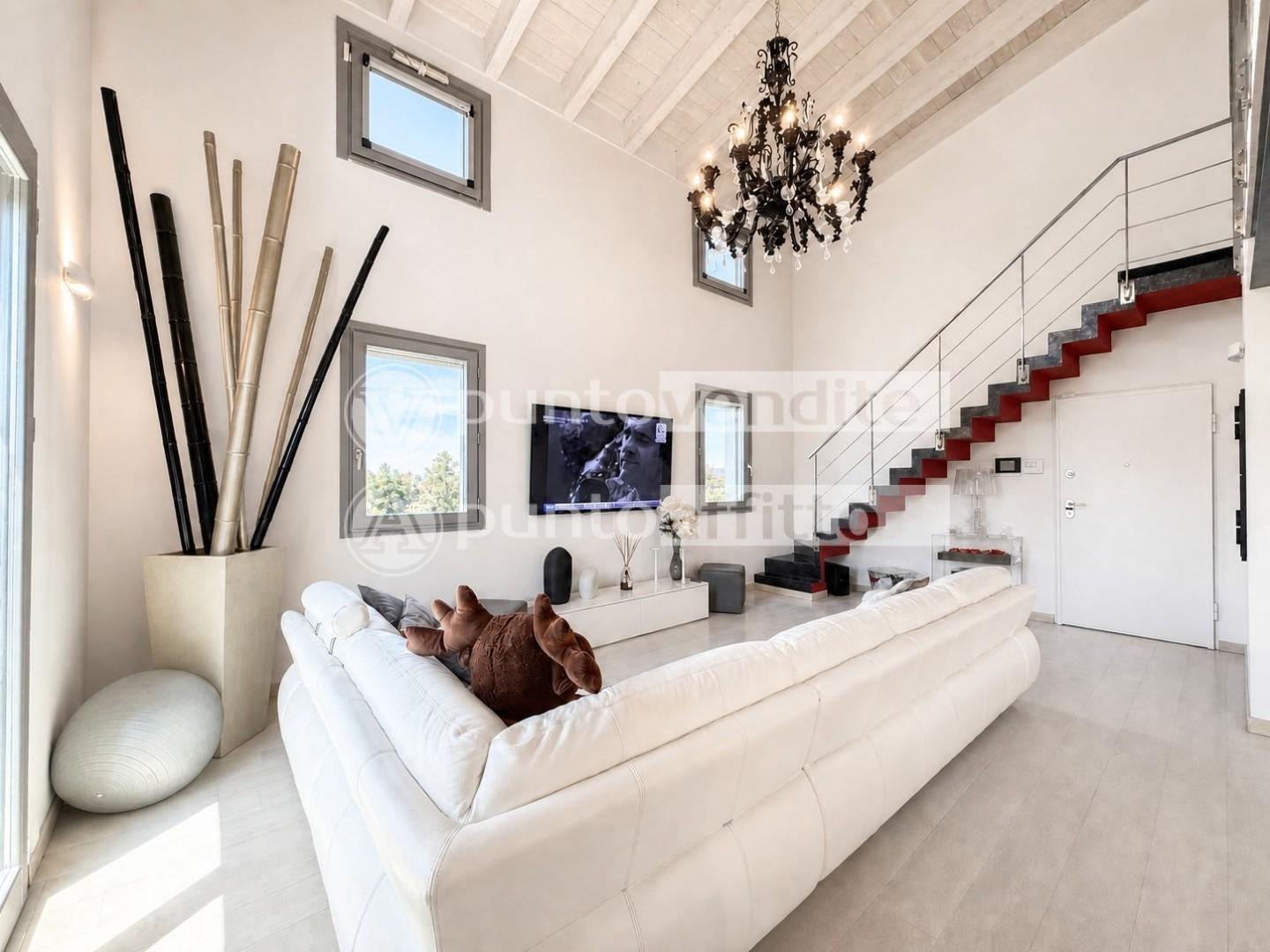 Loft con terrazzo, Lucca sant'anna