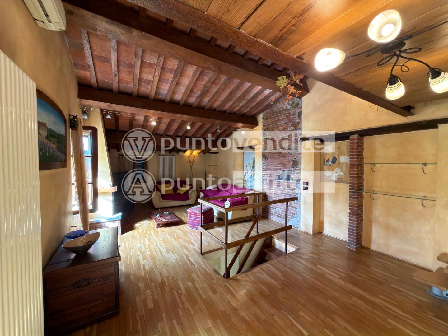 Casa indipendente arredata in affitto, Lucca fagnano