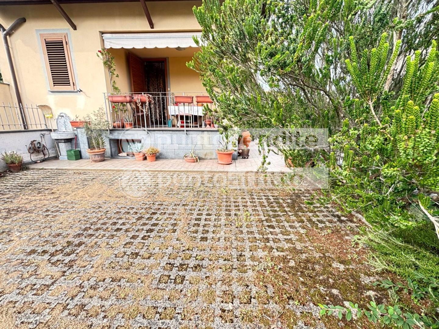 Quadrilocale con giardino, Lucca sant'angelo in campo