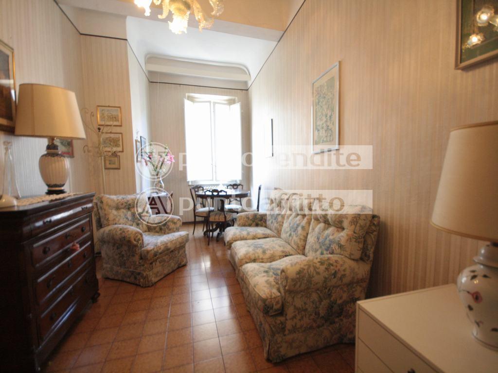 Quadrilocale arredato in affitto, Lucca centro storico