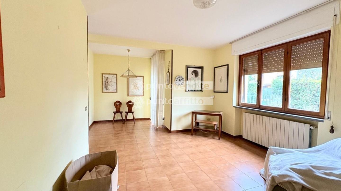Villa con giardino, Lucca san concordio contrada