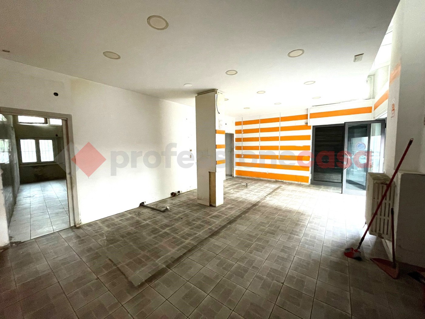 Negozio in vendita a Milano