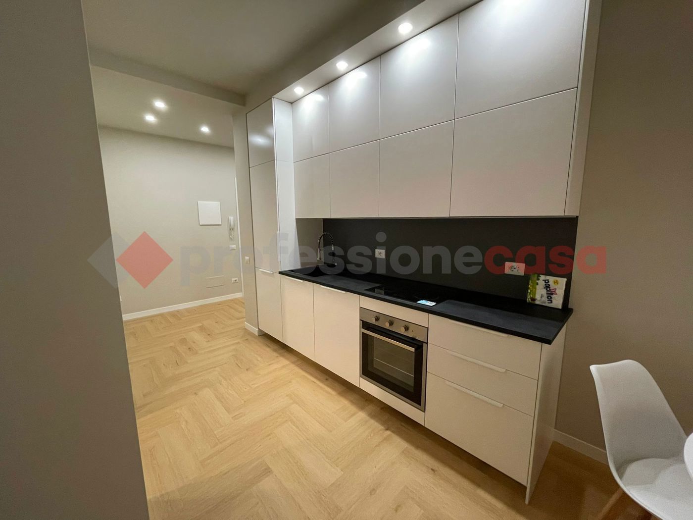 Bilocale arredato in affitto a Milano