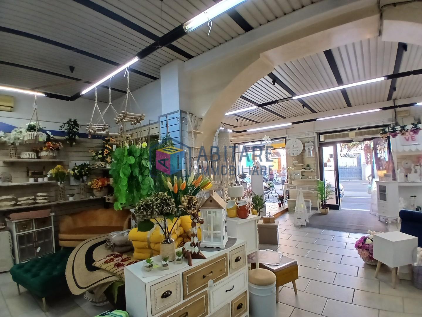 Locale commerciale in vendita, Livorno sorgenti