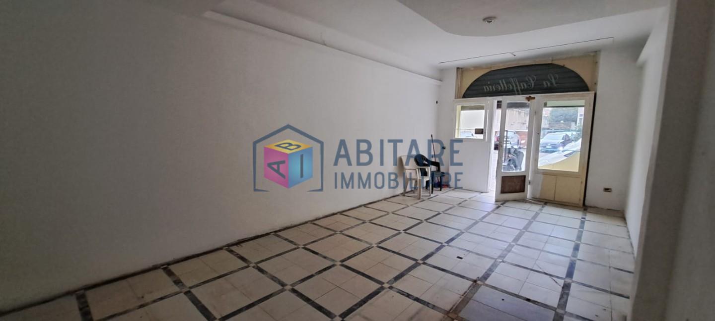 Locale commerciale in affitto, Livorno calzabigi