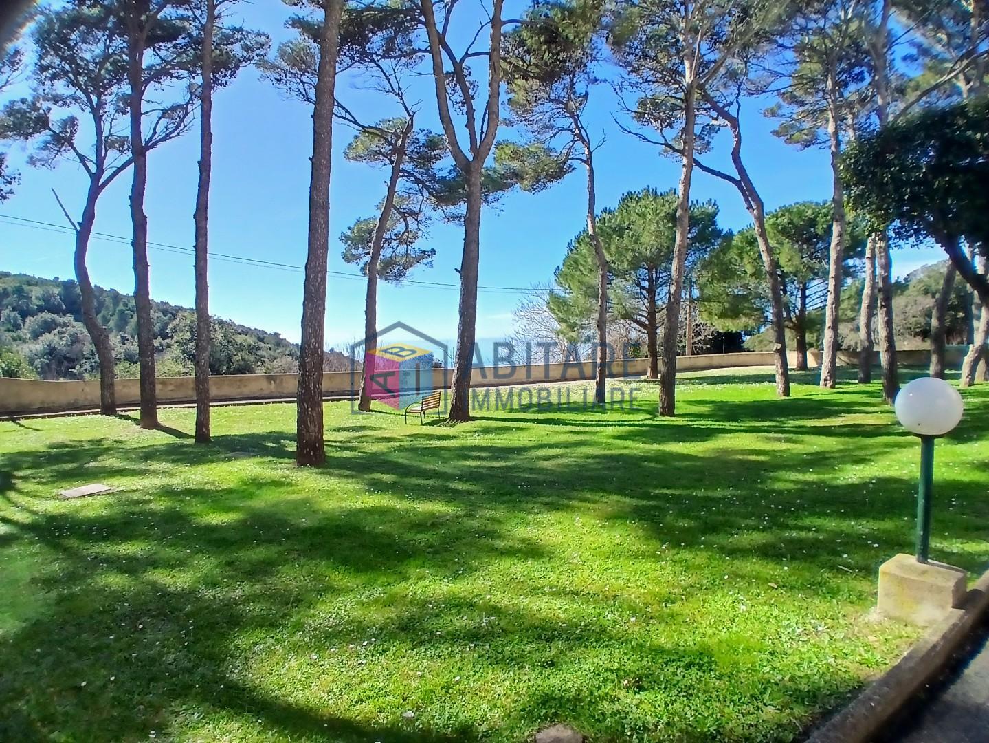 Attico con terrazzo, Livorno montenero alto