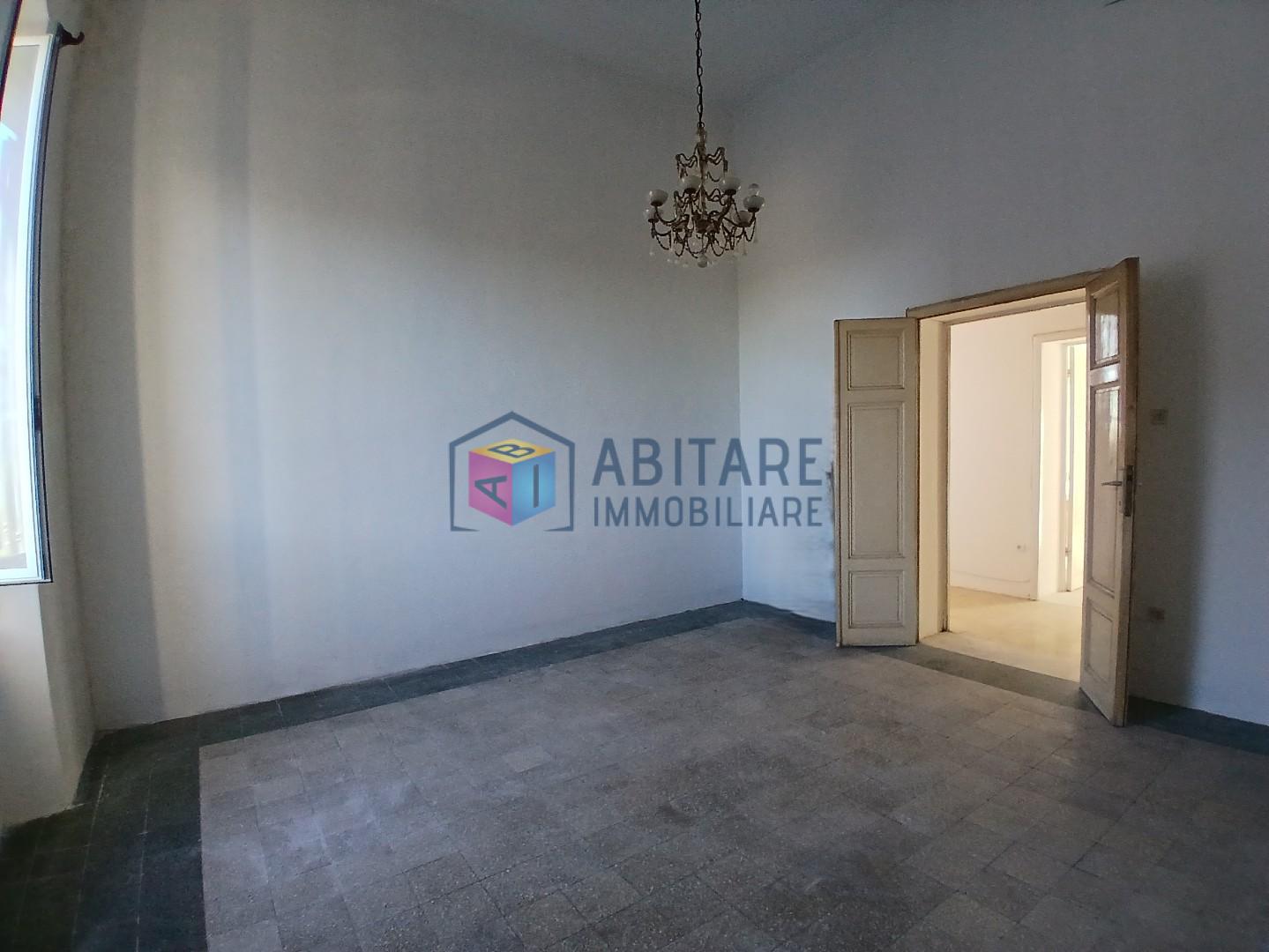 Quadrilocale da ristrutturare, Livorno venezia