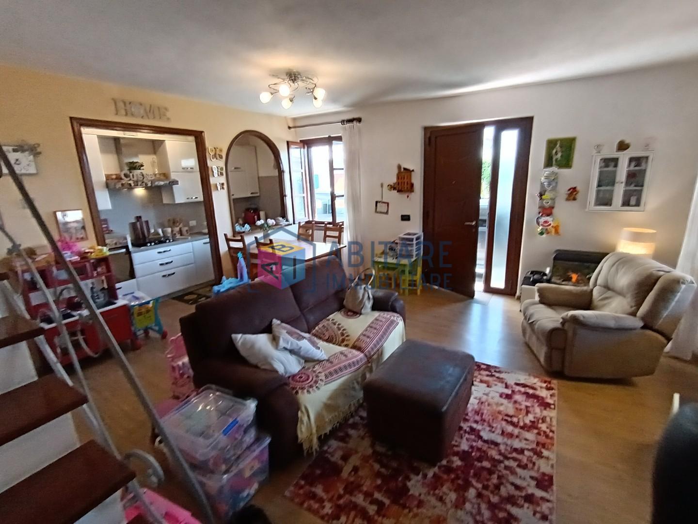 Casa indipendente ristrutturata, Rosignano Marittimo gabbro