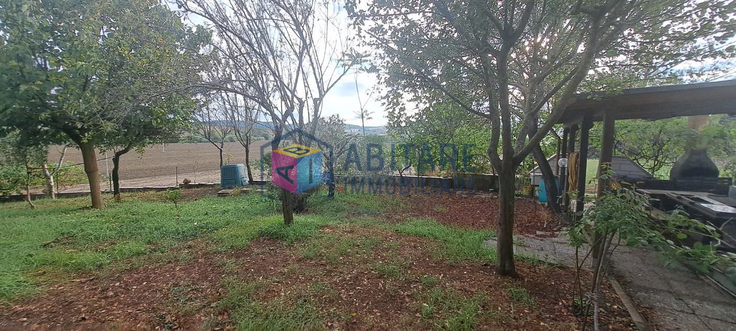 Quadrilocale con giardino a Santa Luce