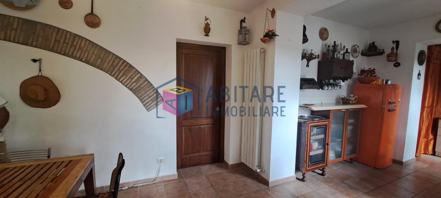 Quadrilocale con giardino a Santa Luce