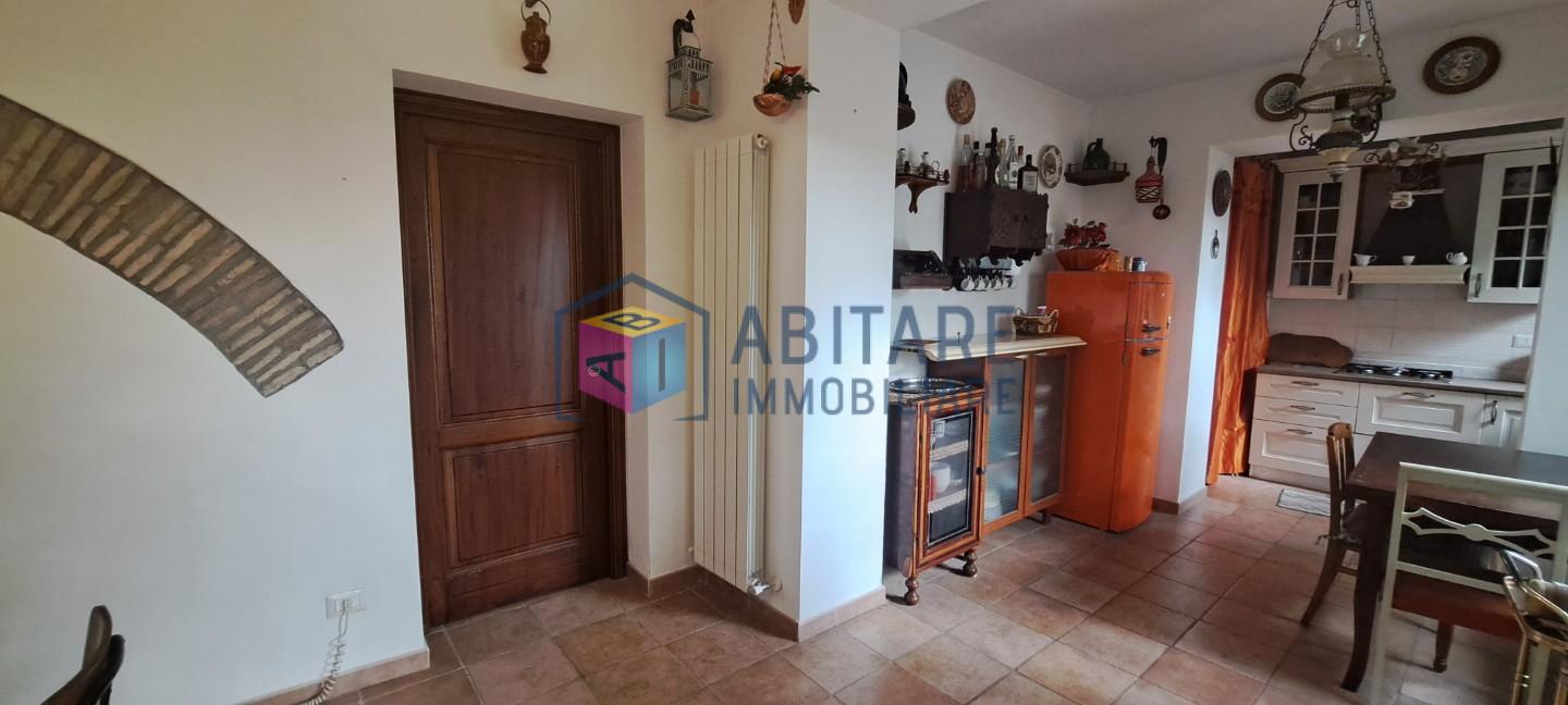 Quadrilocale con giardino a Santa Luce
