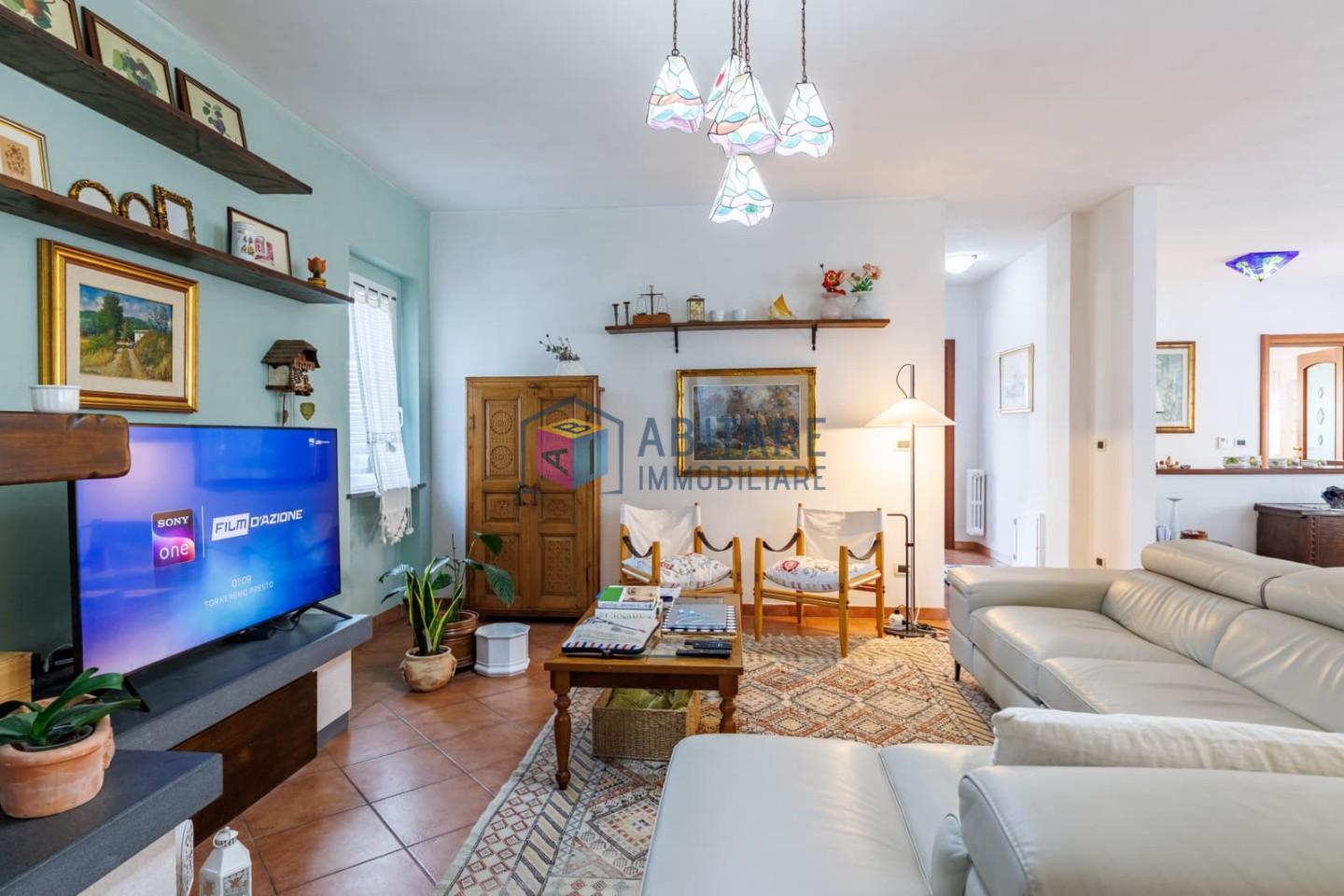 Appartamento con terrazzi, Livorno castellaccio