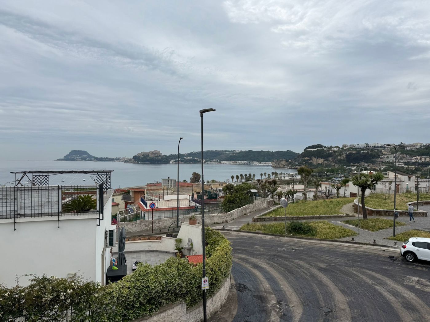 Attivit commerciale Ristorante e pizzeria in vendita a Pozzuoli