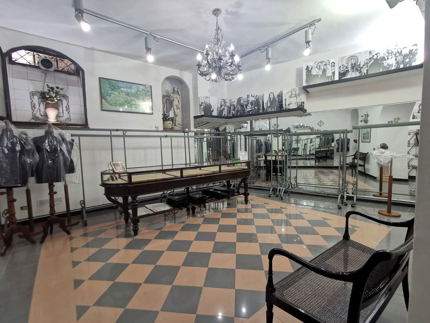 Magazzino in vendita a Napoli
