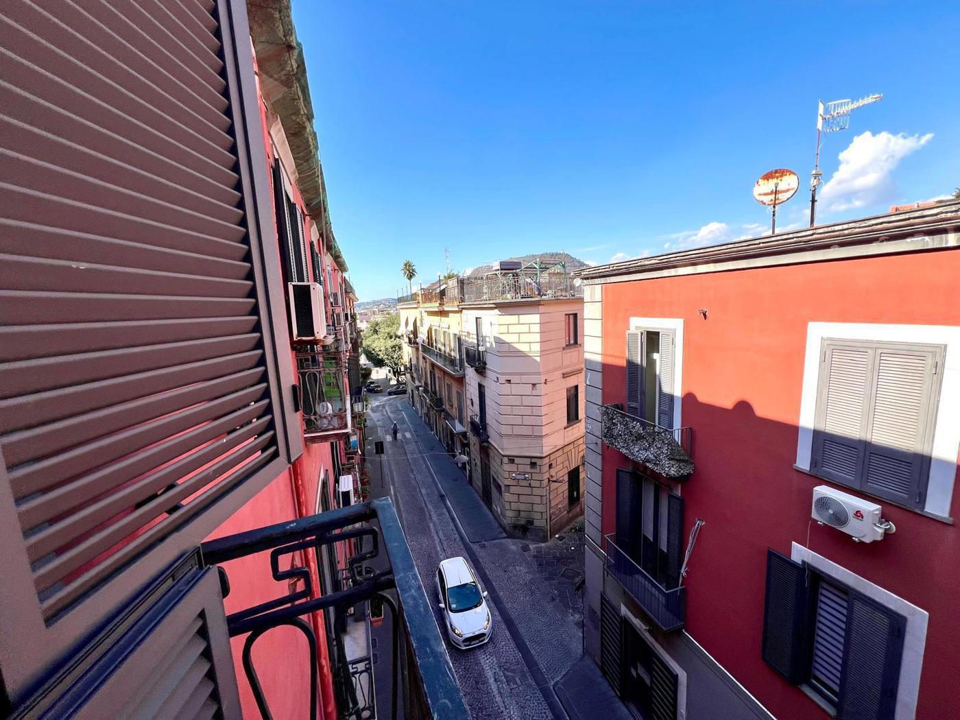 Bilocale arredato in affitto a Pozzuoli