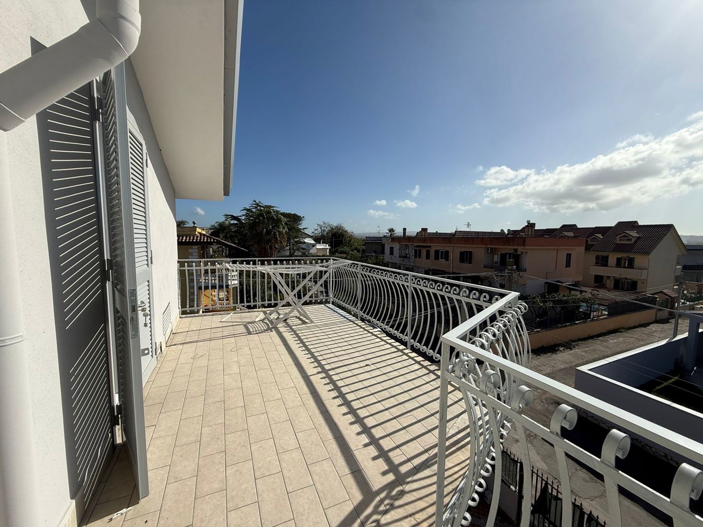 Trilocale da ristrutturare a Giugliano in Campania