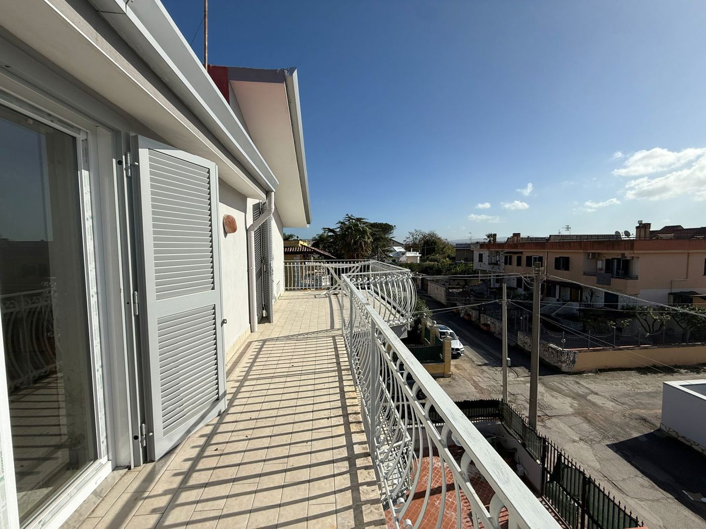 Trilocale da ristrutturare a Giugliano in Campania