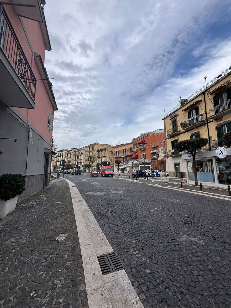 Trilocale in affitto a Pozzuoli